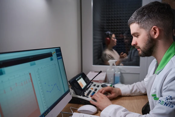 doctor_gallery_pic - TOP Clinic DENIS