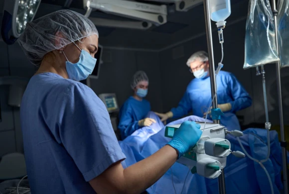 doctor_gallery_pic - TOP Clinic DENIS