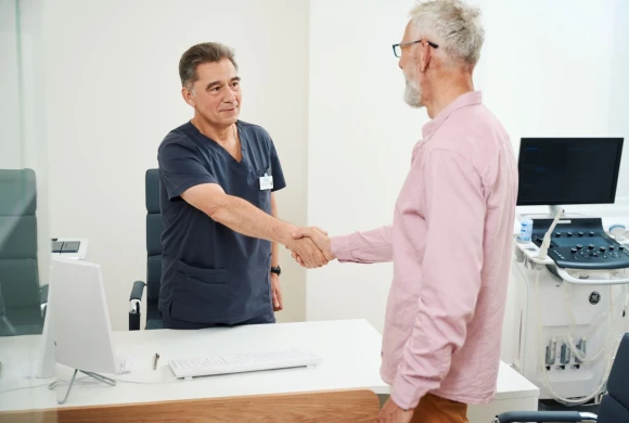 doctor_gallery_pic - TOP Clinic DENIS