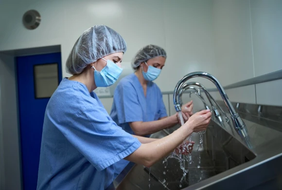 doctor_gallery_pic - TOP Clinic DENIS