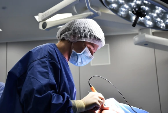 doctor_gallery_pic - TOP Clinic DENIS