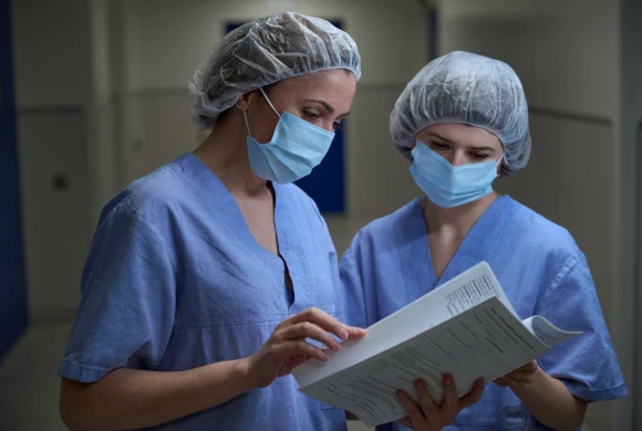 doctor_gallery_pic - TOP Clinic DENIS