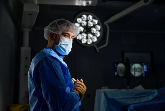 doctor_gallery_pic - TOP Clinic DENIS