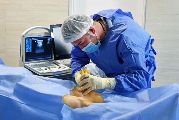 doctor_gallery_pic - TOP Clinic DENIS