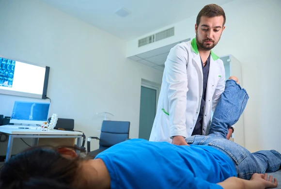 doctor_gallery_pic - TOP Clinic DENIS