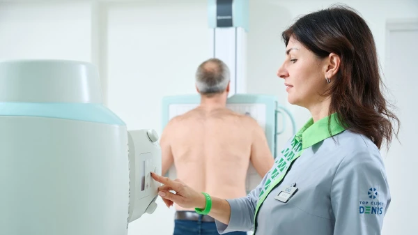 Лучевая нагрузка при цифровой флюорографии примерно в 10 раз меньше, чем если сделать рентген на аналоговом (пленочном) аппарате - TOP Clinic DENIS