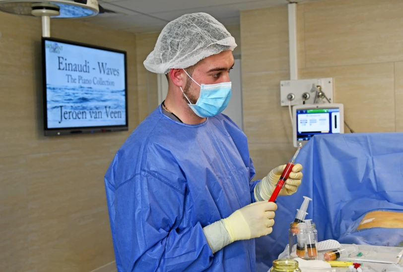 Препарат стерилен, не вызывает отторжения и побочных реакций. - TOP Clinic DENIS