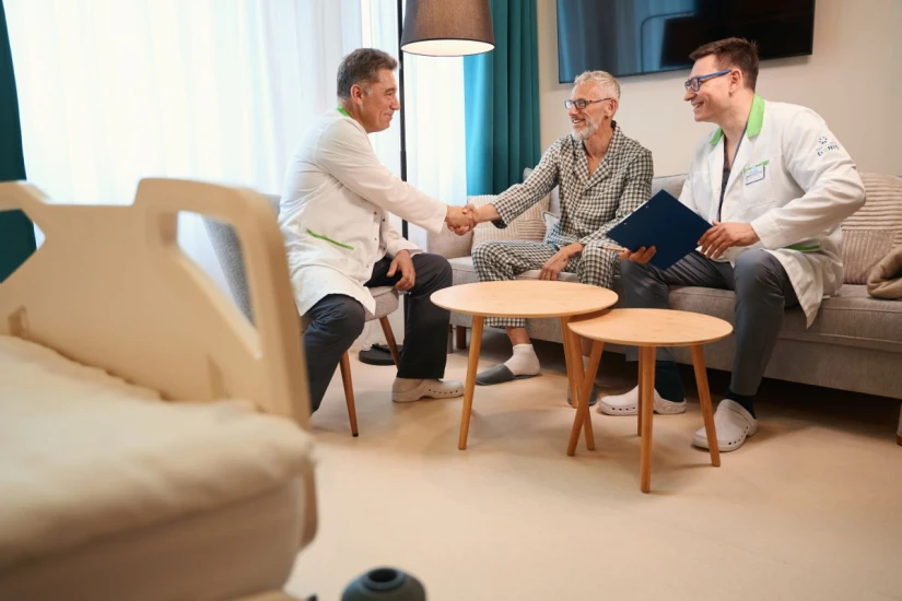 У нас работают хирурги-урологи с успешным практическим опытом от 15 лет в ведущих медицинских учреждениях Украины и стажировкой в европейских клиниках. - TOP Clinic DENIS