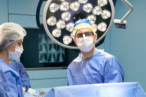 Программа вторичной специализации по клинической онкологии в Клинике ДЕНИС и Международном Европейском Университете - TOP Clinic DENIS