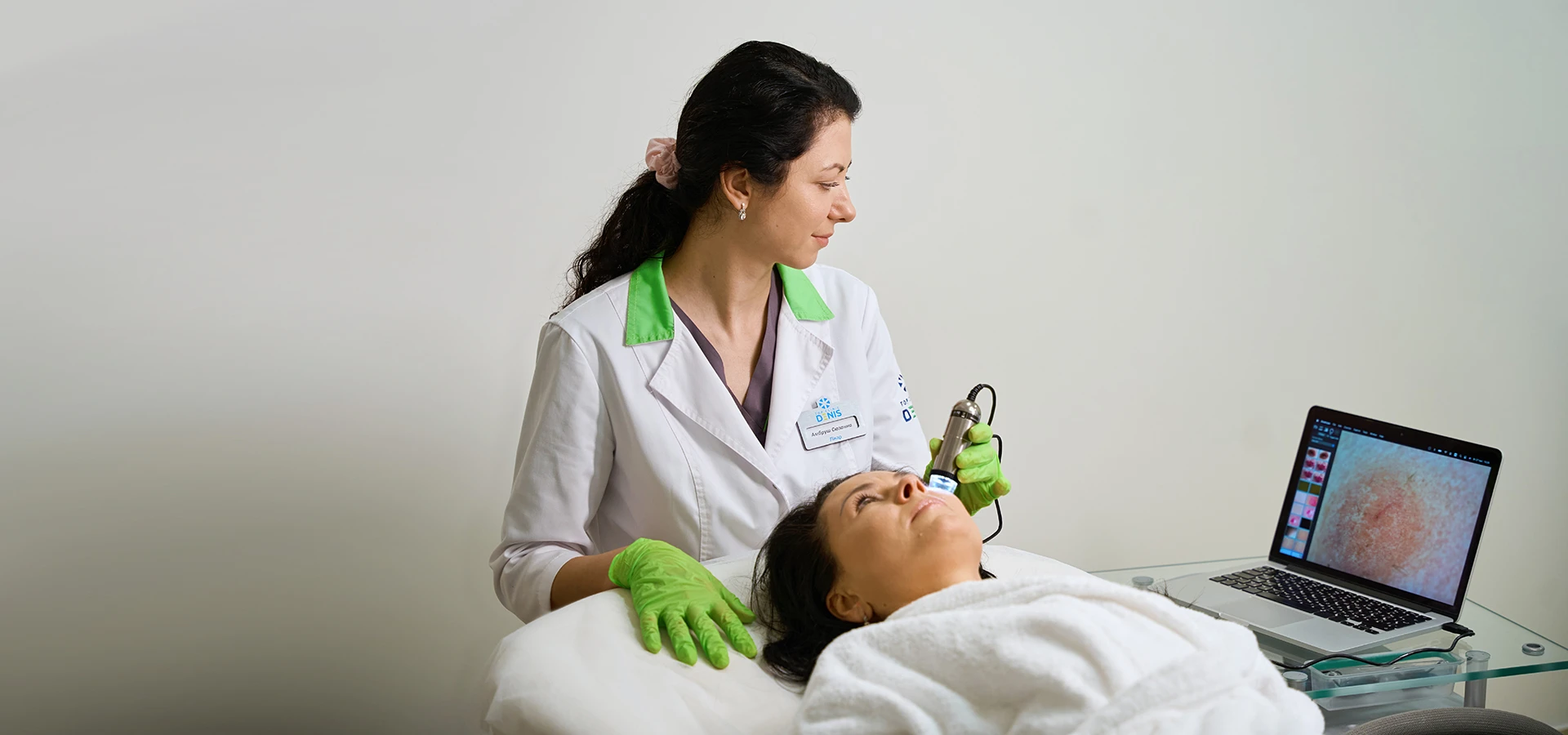 Дерматоскопія в Клініці ДЕНИС - TOP Clinic DENIS