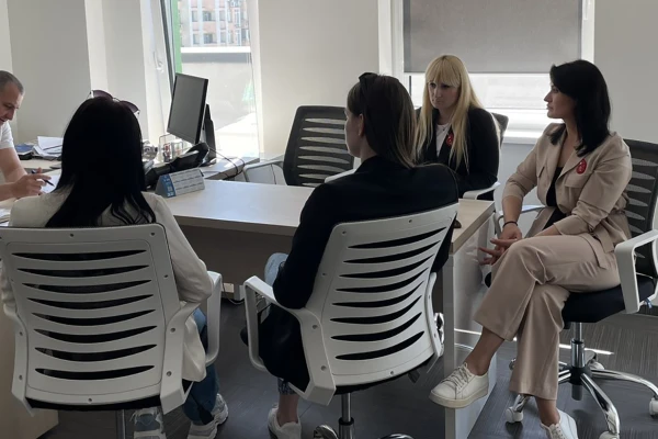 Навчальний візит до Клініки представників лабораторії «Астра-Діа» - TOP Clinic DENIS