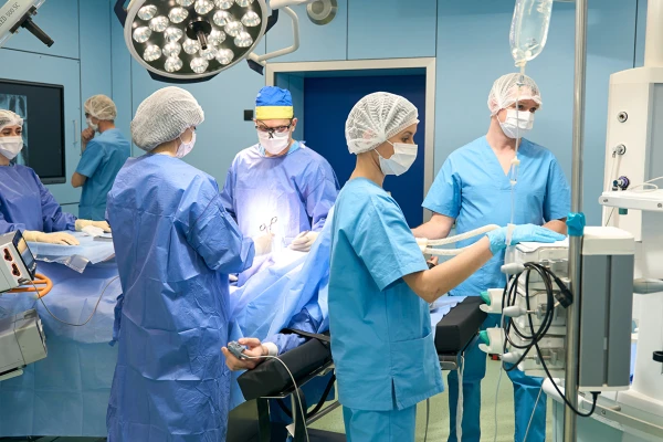 Как устроена клиника: операционный блок - TOP Clinic DENIS