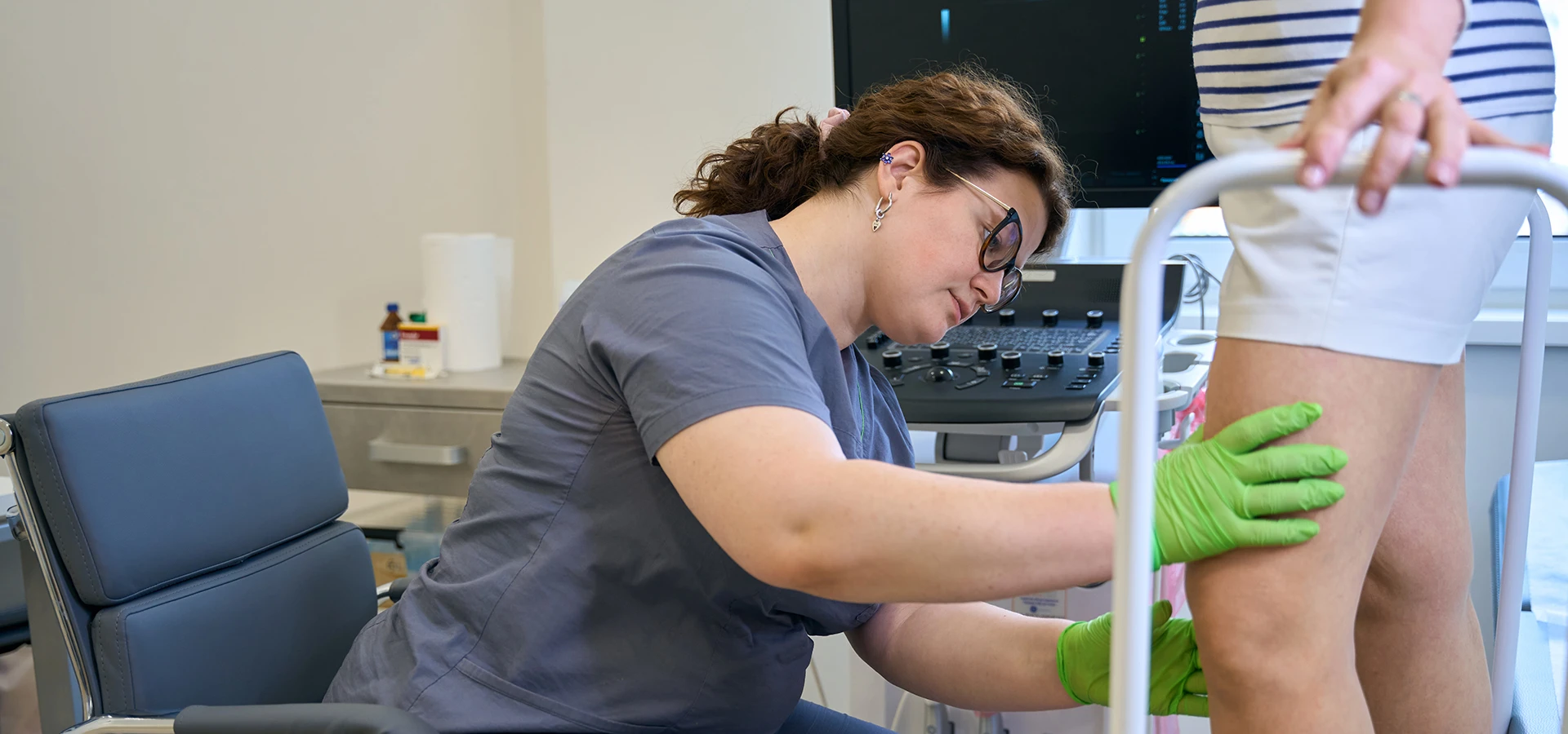 Консультация врача флеболога - TOP Clinic DENIS