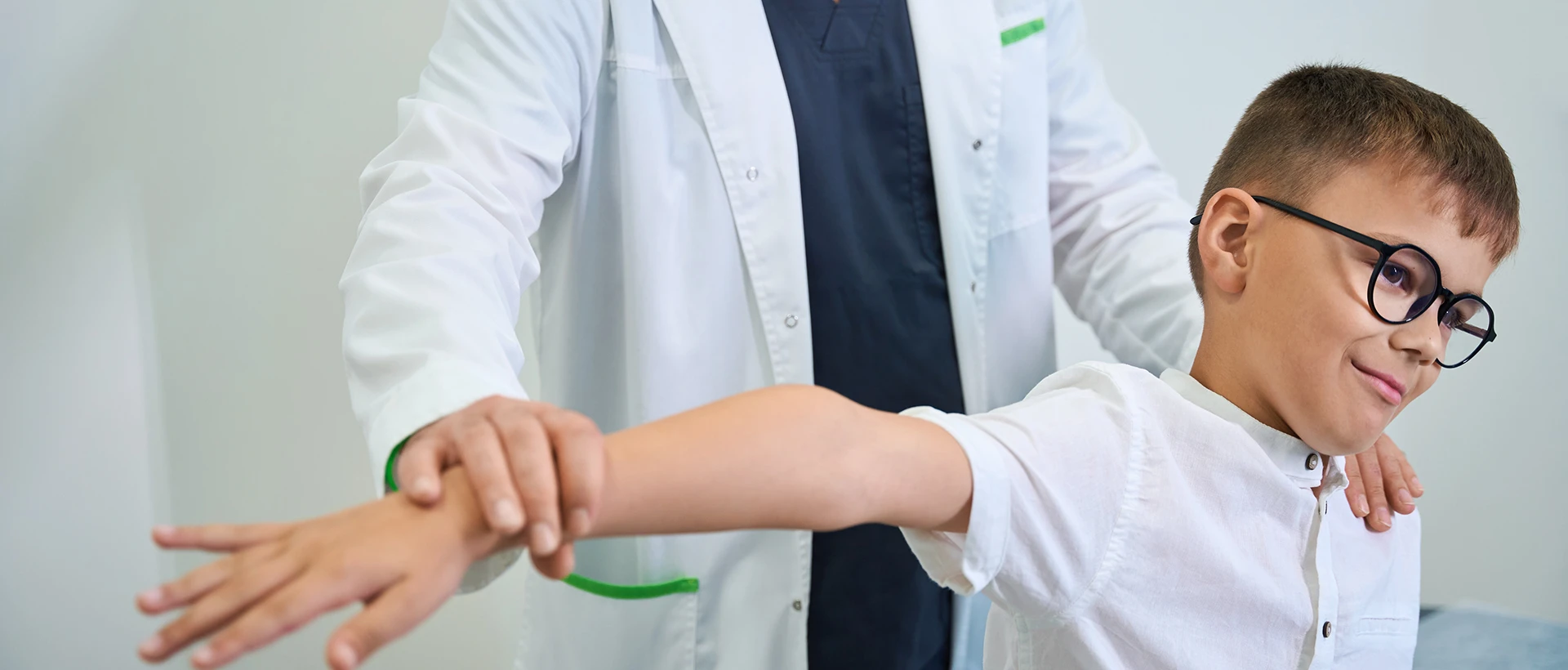 Консультация детского врача ортопеда-травматолога - TOP Clinic DENIS