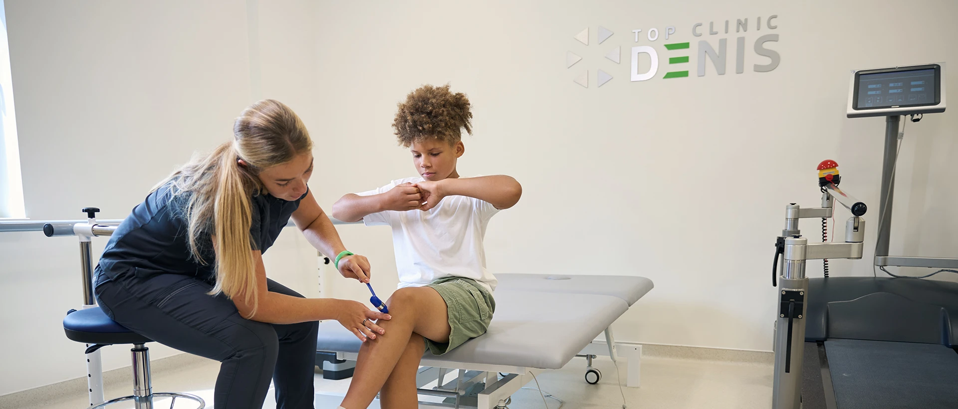 Консультація дитячого фізичного терапевта - TOP Clinic DENIS
