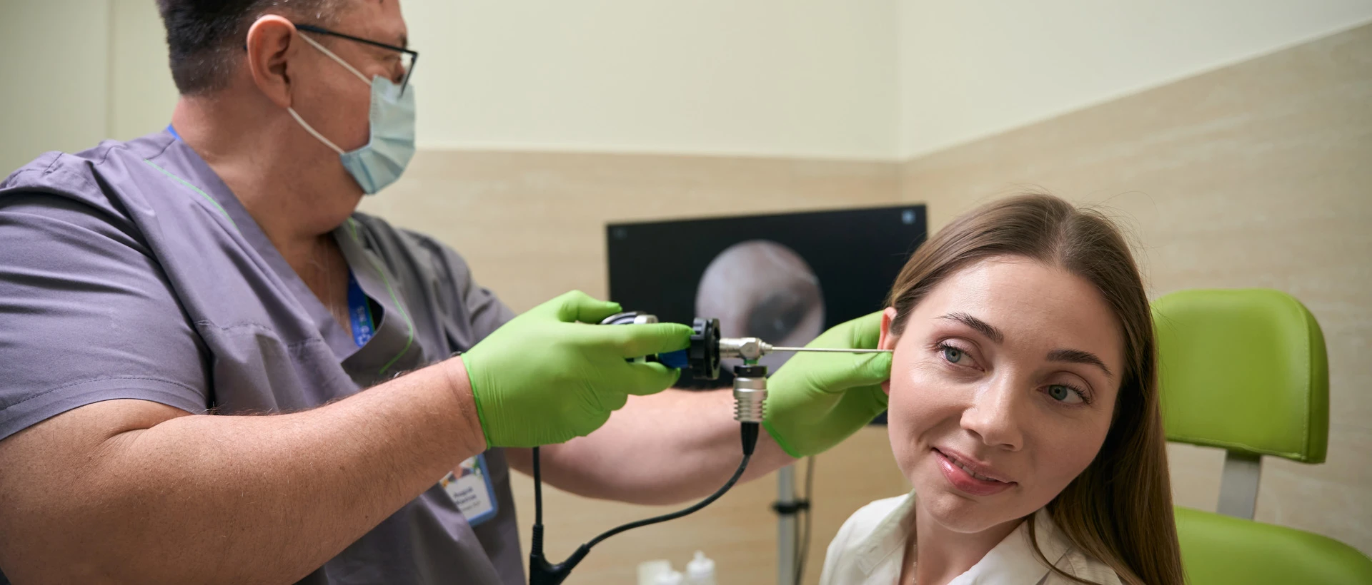 Приглуховатість - TOP Clinic DENIS