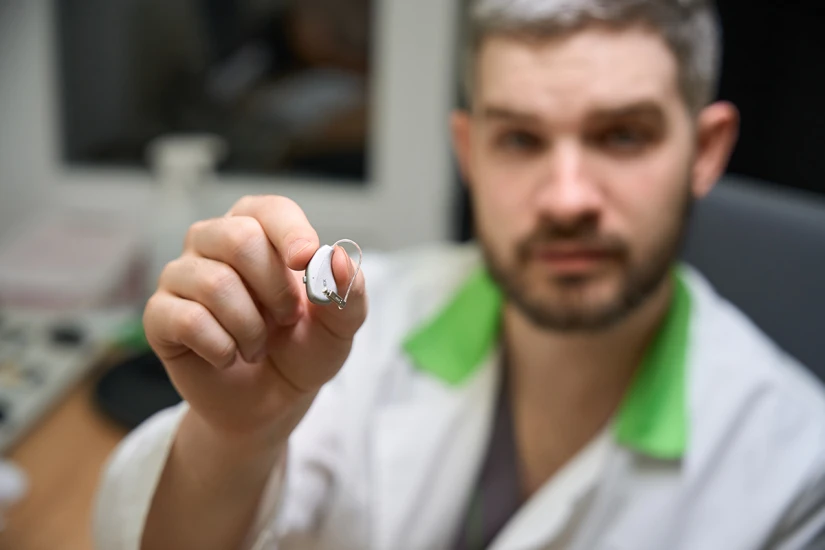 Подбор слуховых аппаратов, Киев - TOP Clinic DENIS