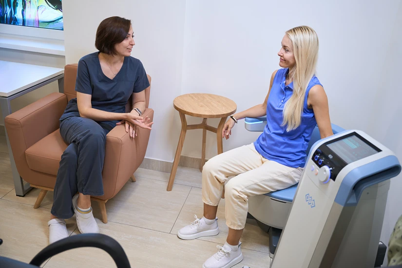 крісло emsella - TOP Clinic DENIS