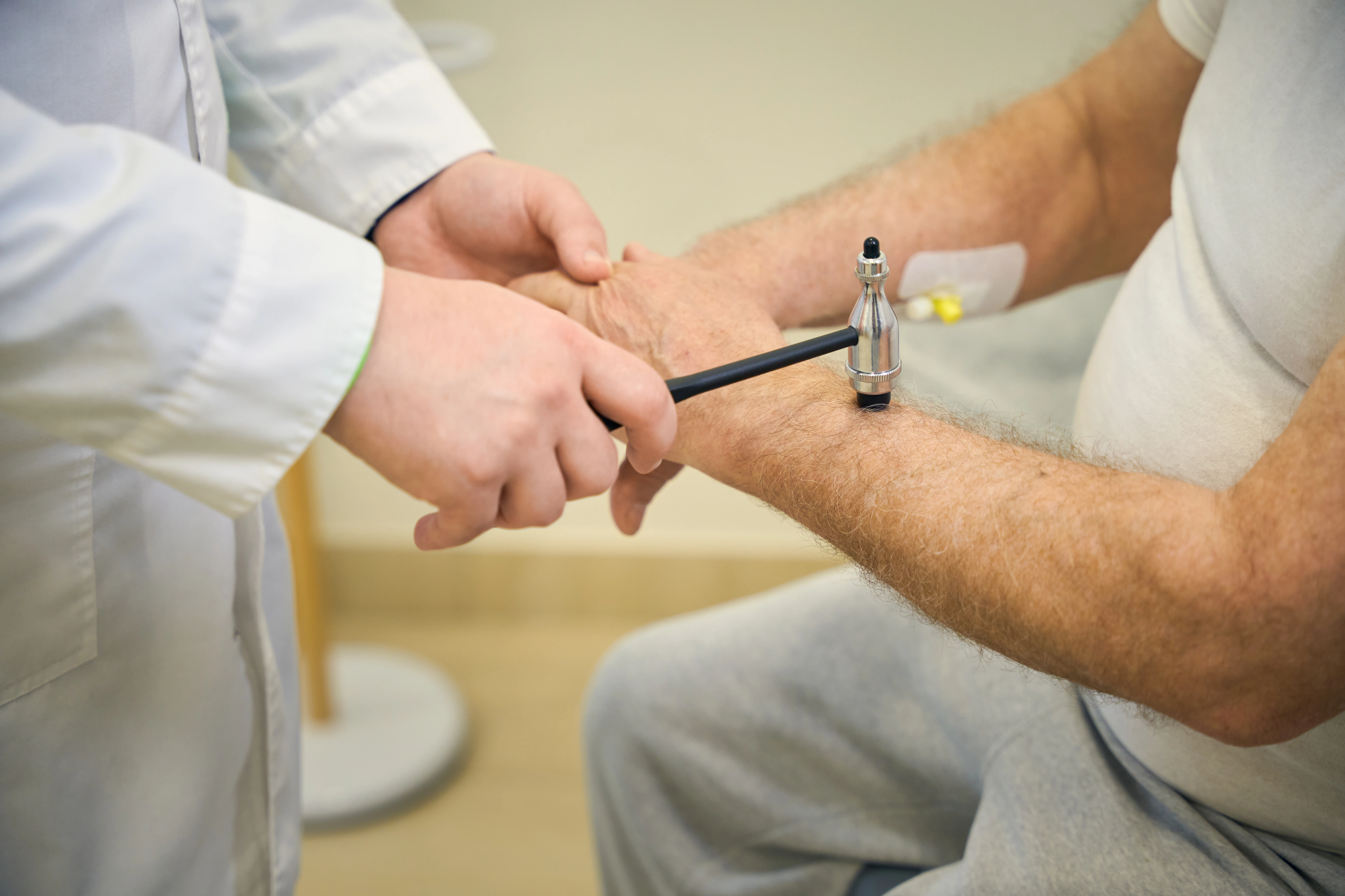 Полінейропатія - TOP Clinic DENIS