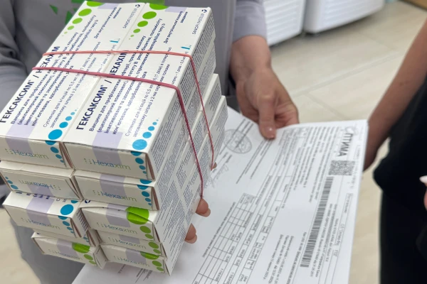 Клініка ДЕНИС долучилася до підтримки дітей разом із фондом «Місто Добра» - TOP Clinic DENIS